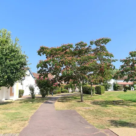 度假居 Location Maison Meublee *